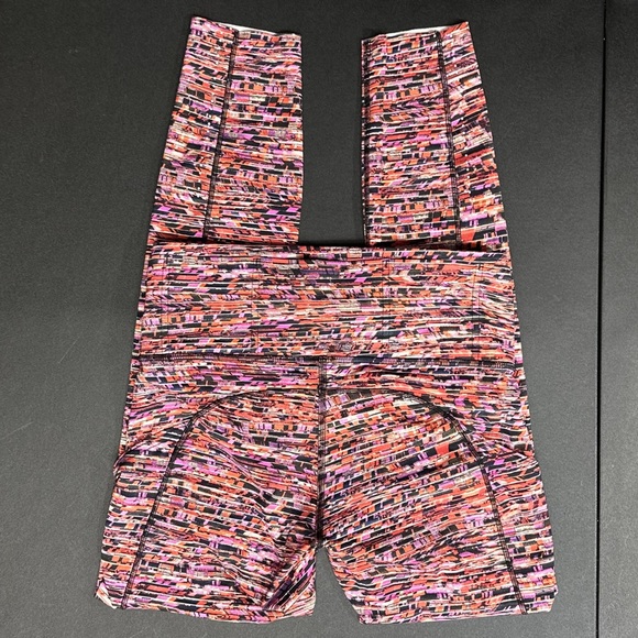Lululemon Fast and Free Tight II 25" Nulux in Flash Pleat Orange Multi [1703] - Picture 3 of 9